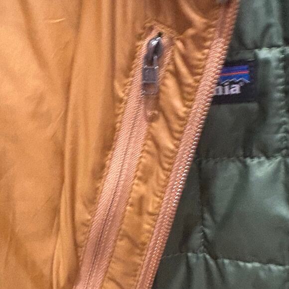 Patagonia Men's Nano Puff Vest in Green/Yellow Size XL - Picture 5 of 6